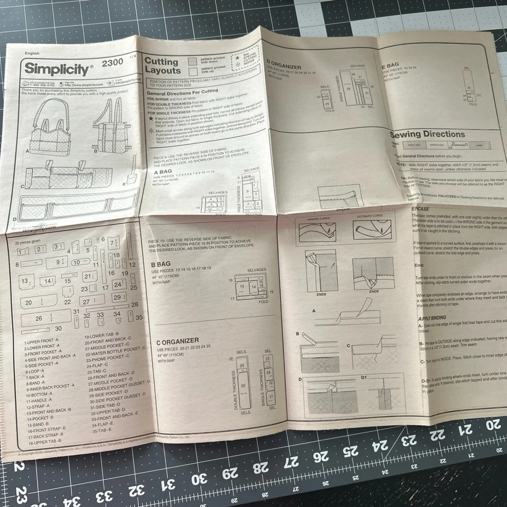 SIMPLICITY UNCUT Sewing Pattern 2300  Walker Caddy Storage Bags Organizer - Picture 3 of 6